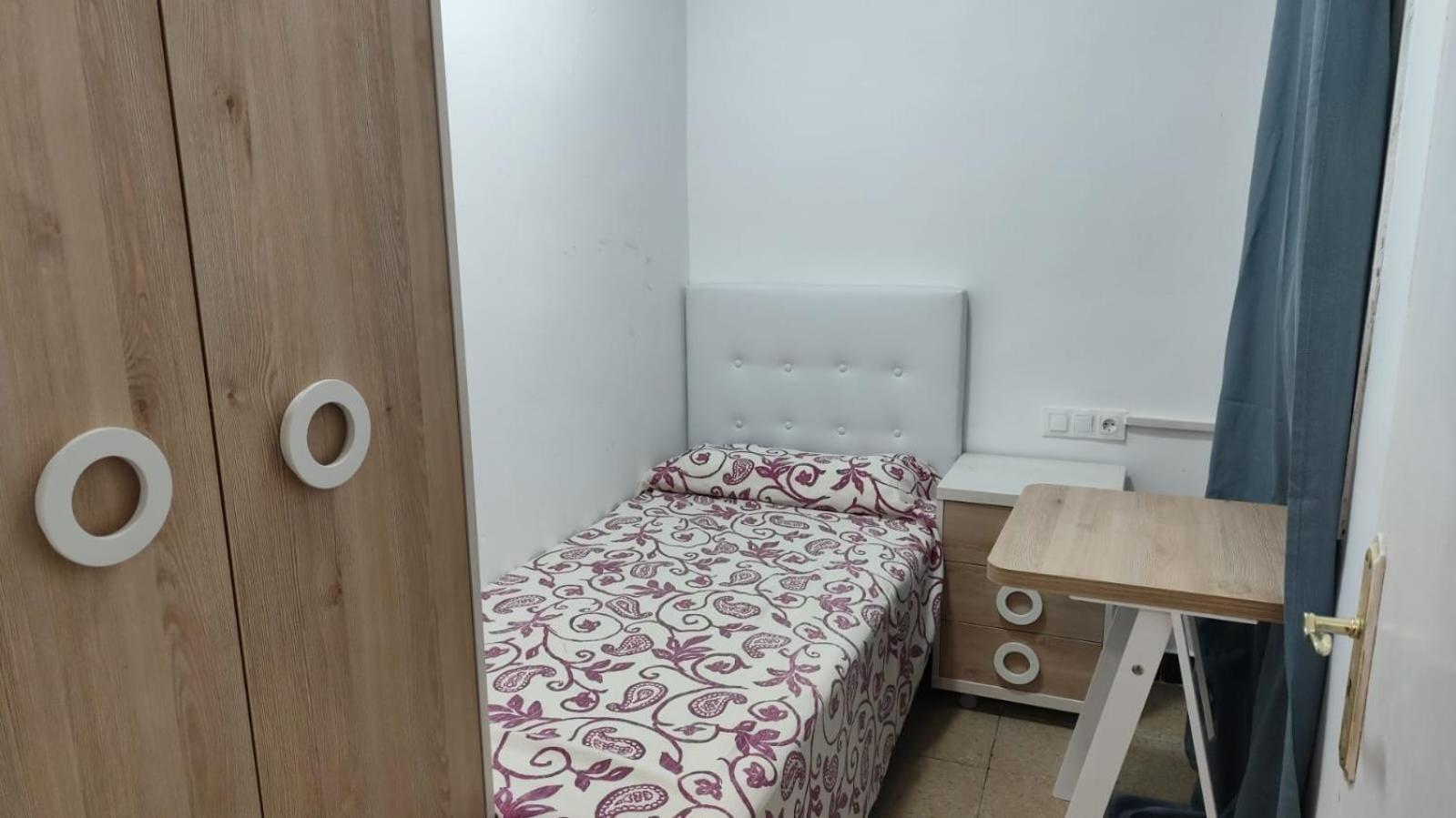 Hostal Ideal Gavà Exterior foto